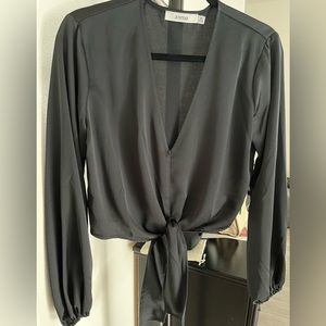 -SOLD- *NWOT* JustFab V-Neck Tie Front Crop Longsleeve